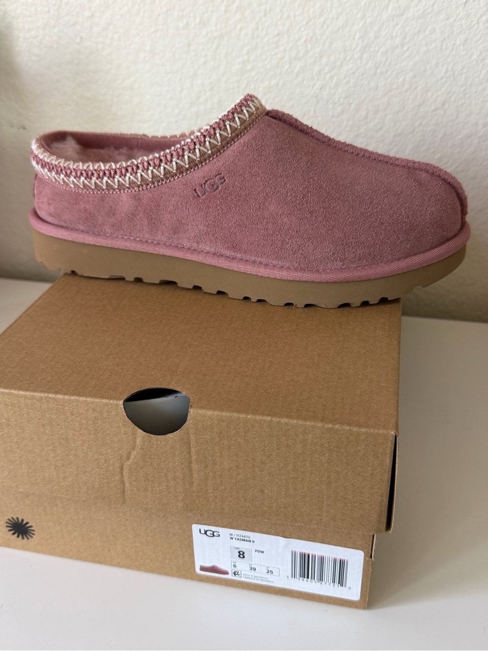 UGG Women's Pink Suede Slipper Mule size 8 new